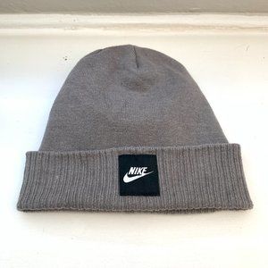 Nike Beanie - Grey